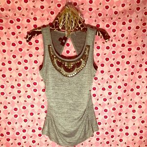 IZ Byer Sleeveless Gray Top